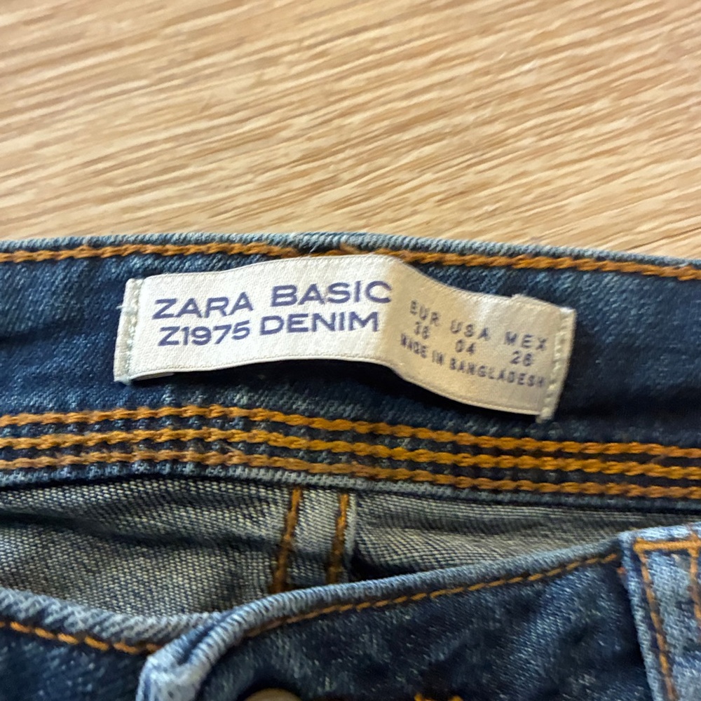 Zara Basic Z1975  Dark Blue Low Rise Denim Distressed Skinny Worn 1X Sz. 27 - Picture 2 of 8